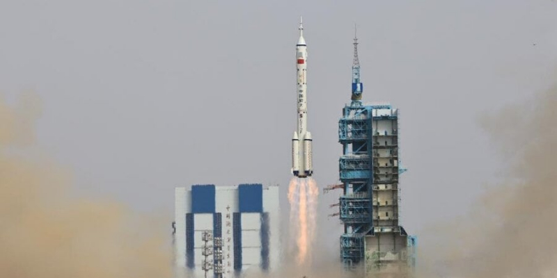 Китай успішно запустив космічний корабель Shenzhou-16
